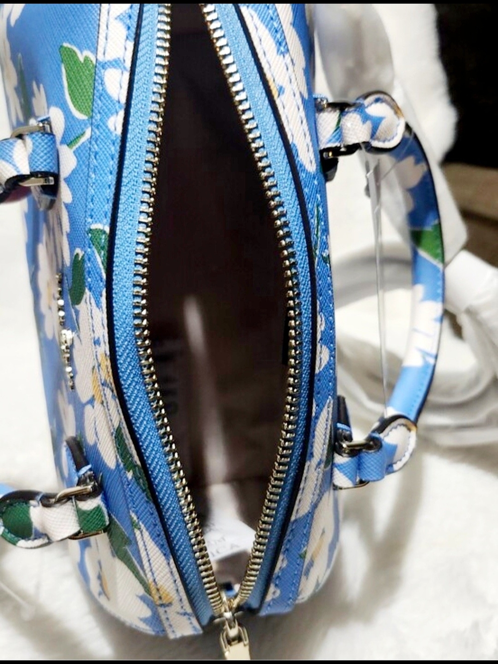Kate Spade Charming Daisy - Picture 3 of 4